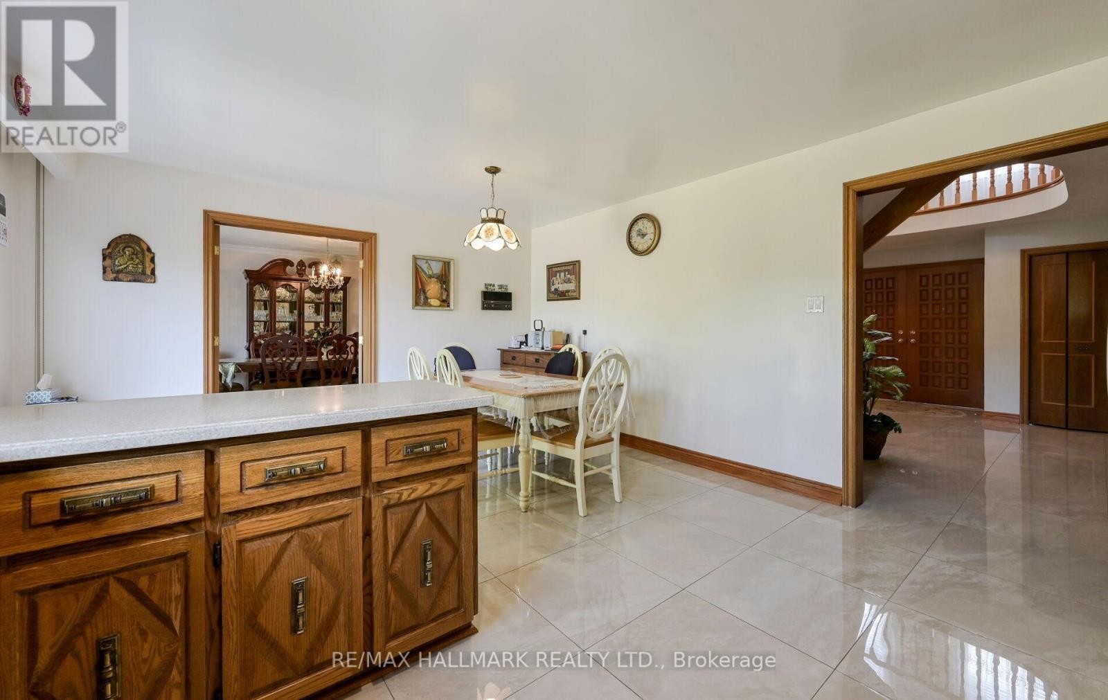 












30 OAK AVENUE

,
Richmond Hill (South Richvale),




Ontario
L4C6R7

