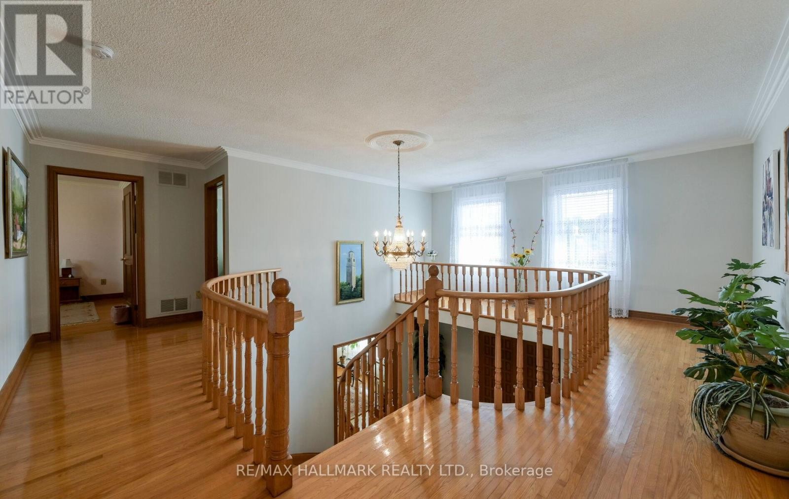 












30 OAK AVENUE

,
Richmond Hill (South Richvale),




Ontario
L4C6R7

