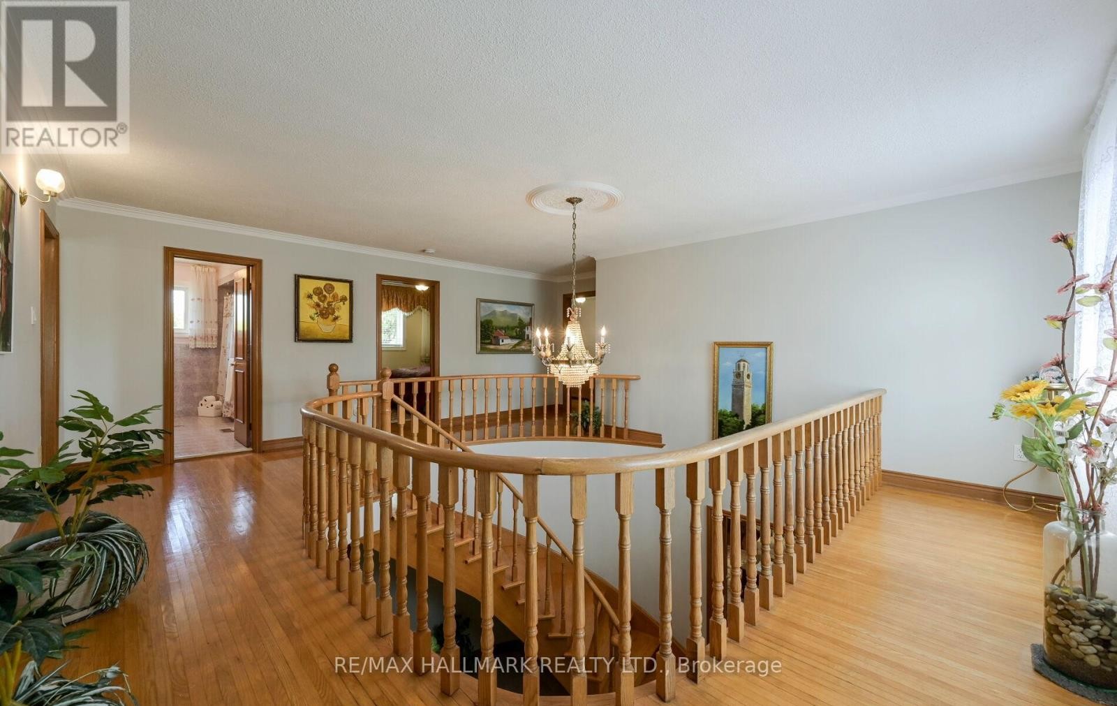 












30 OAK AVENUE

,
Richmond Hill (South Richvale),




Ontario
L4C6R7

