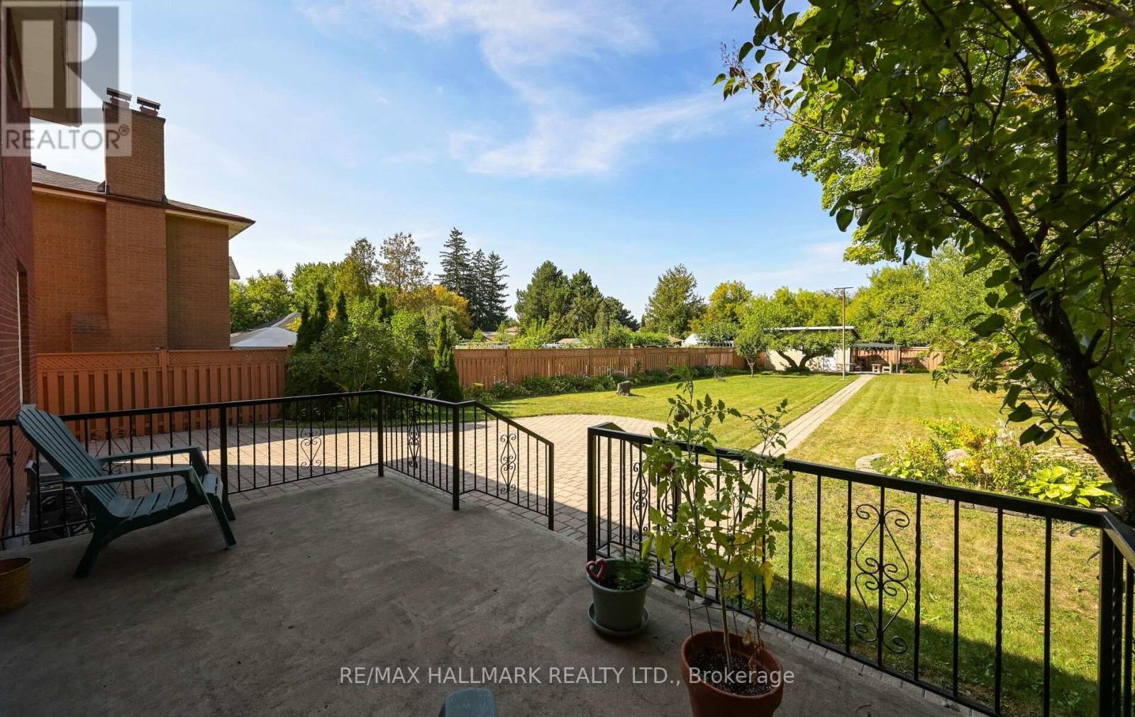 












30 OAK AVENUE

,
Richmond Hill (South Richvale),




Ontario
L4C6R7

