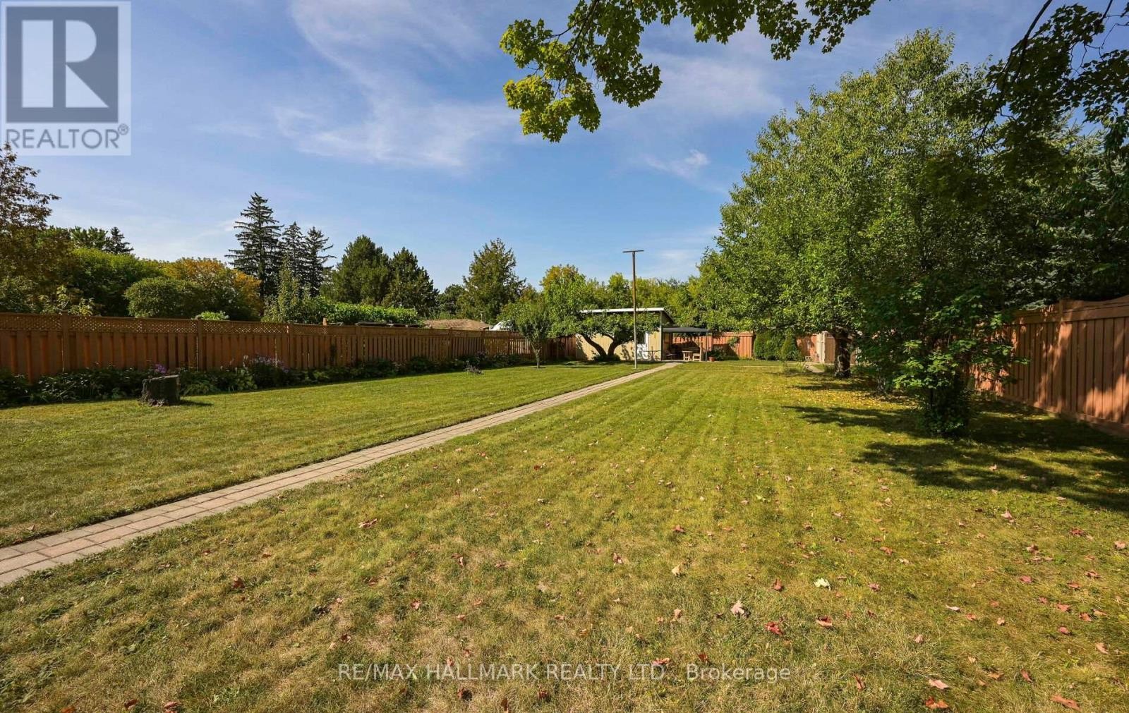 












30 OAK AVENUE

,
Richmond Hill (South Richvale),




Ontario
L4C6R7

