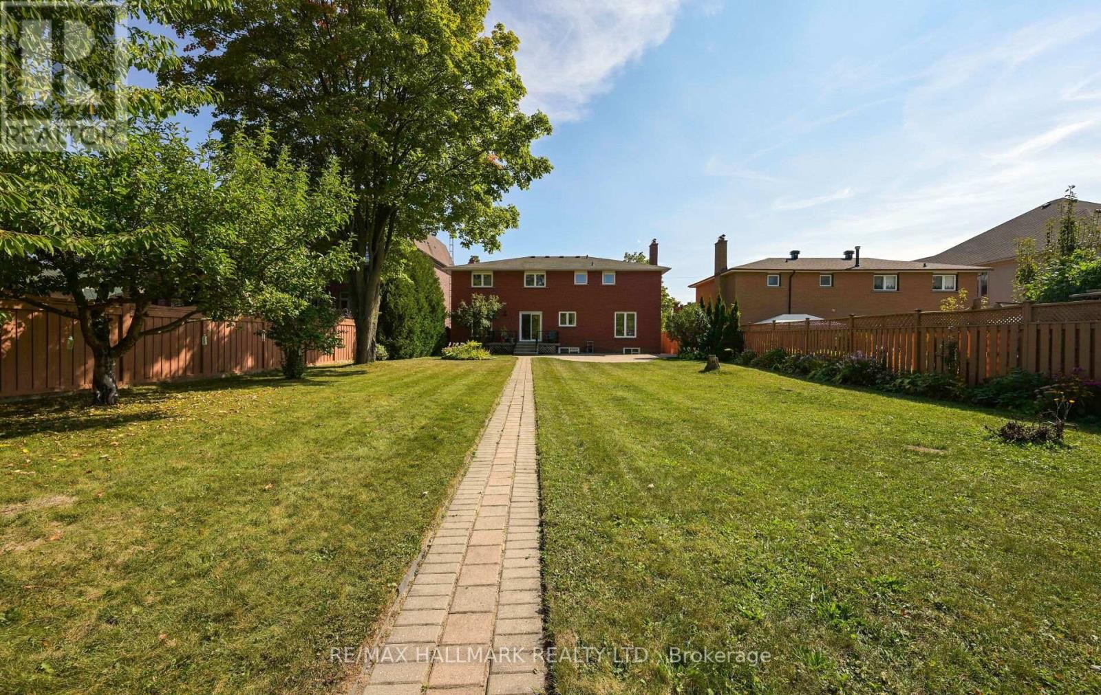 












30 OAK AVENUE

,
Richmond Hill (South Richvale),




Ontario
L4C6R7

