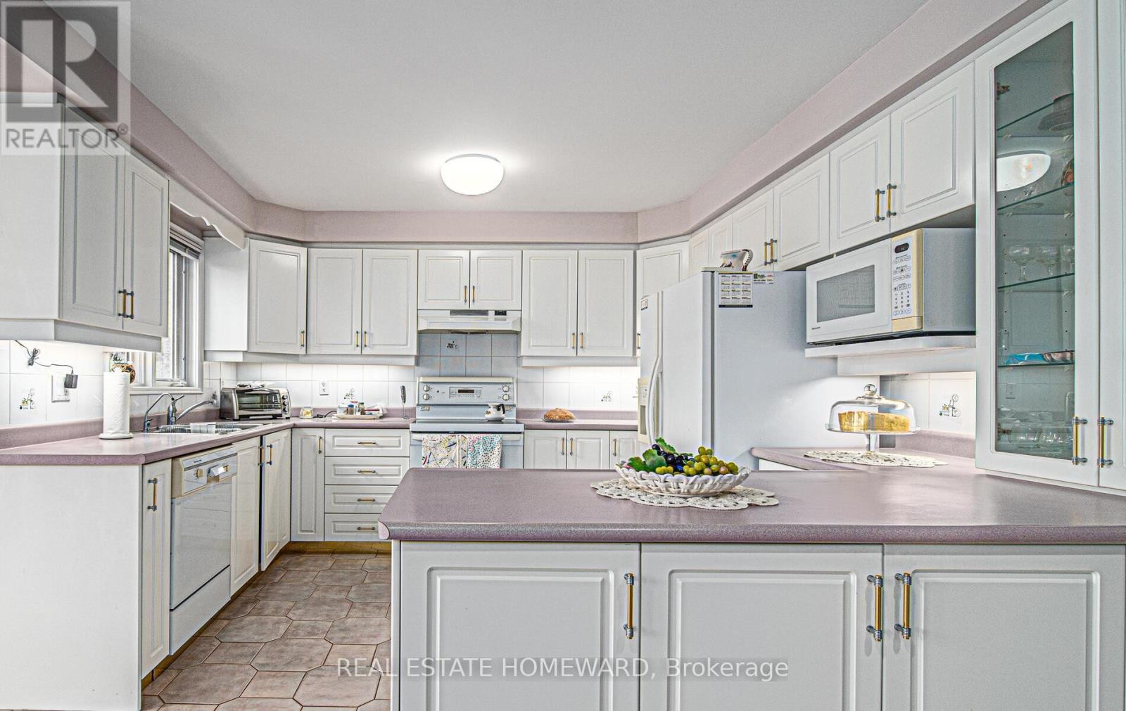 












5097 14TH AVENUE

,
Markham (Milliken Mills East),




Ontario
L3S3K4

