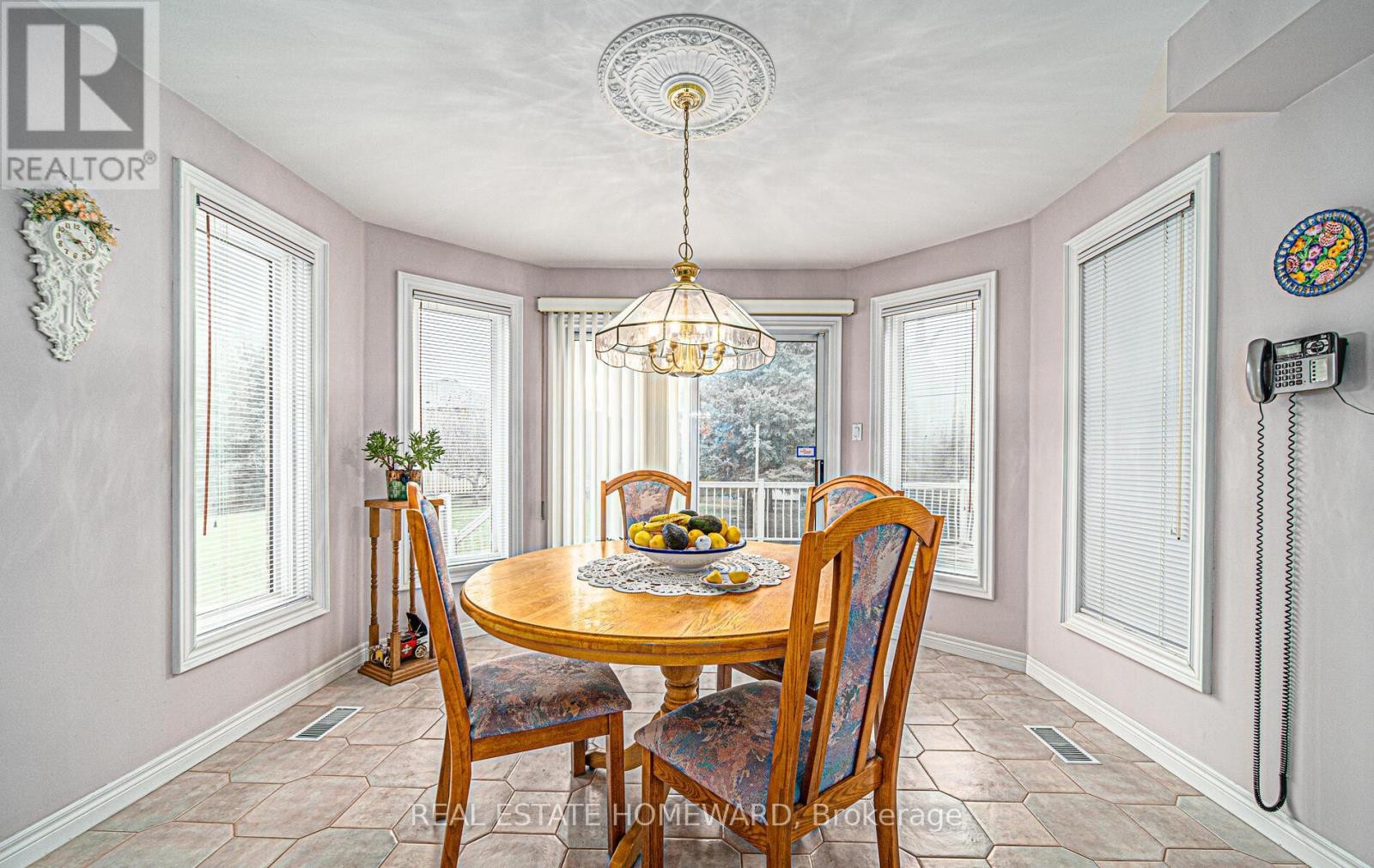 












5097 14TH AVENUE

,
Markham (Milliken Mills East),




Ontario
L3S3K4

