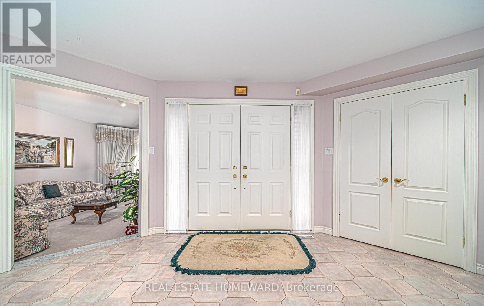 












5097 14TH AVENUE

,
Markham (Milliken Mills East),




Ontario
L3S3K4

