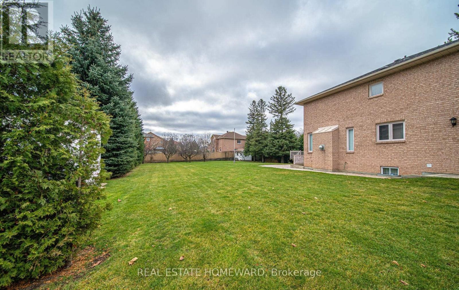 












5097 14TH AVENUE

,
Markham (Milliken Mills East),




Ontario
L3S3K4

