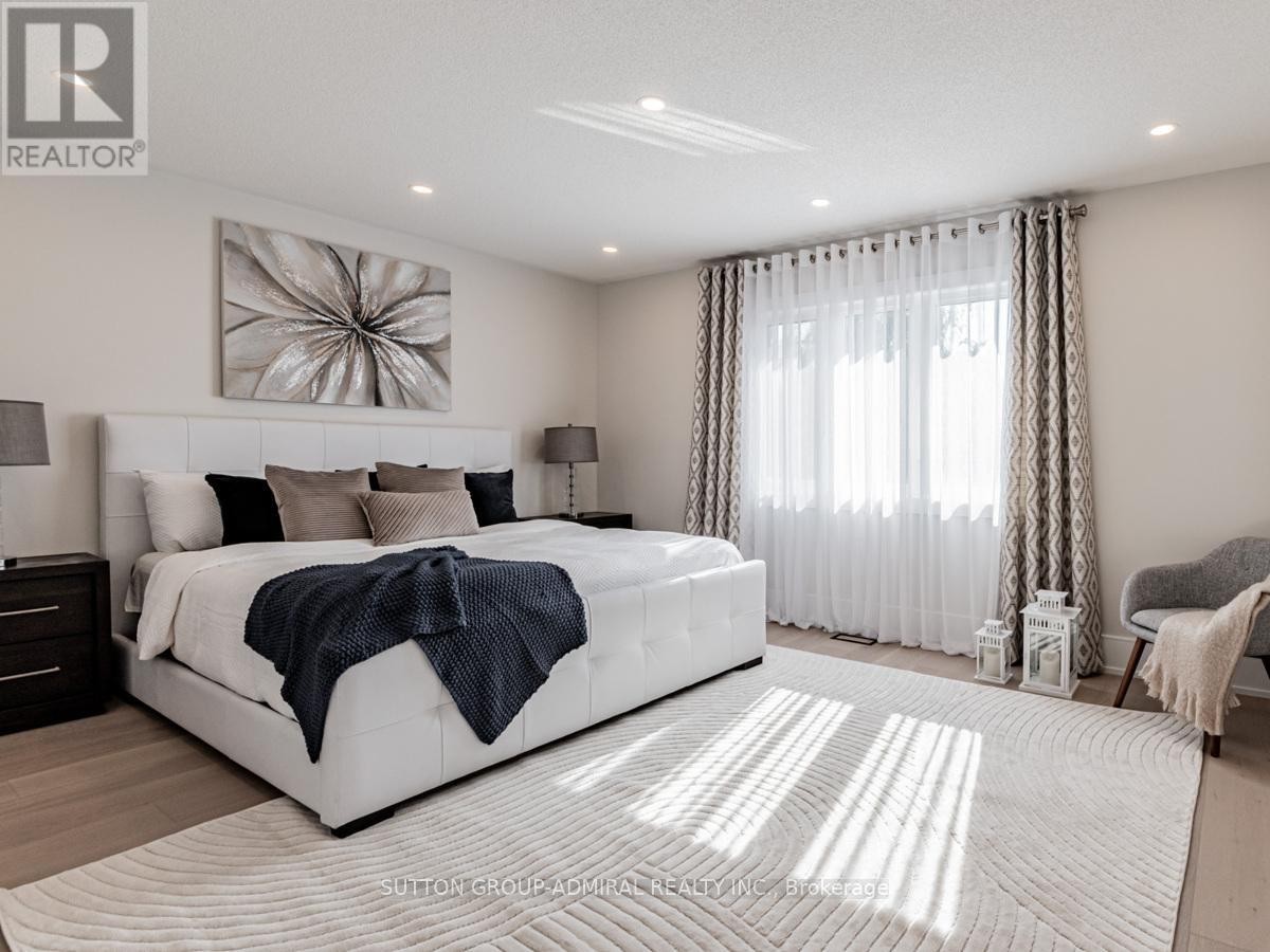 












109 BARLI CRESCENT

,
Vaughan (Patterson),




Ontario
L6A4S2

