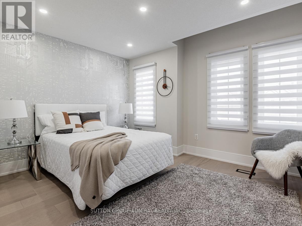 












109 BARLI CRESCENT

,
Vaughan (Patterson),




Ontario
L6A4S2

