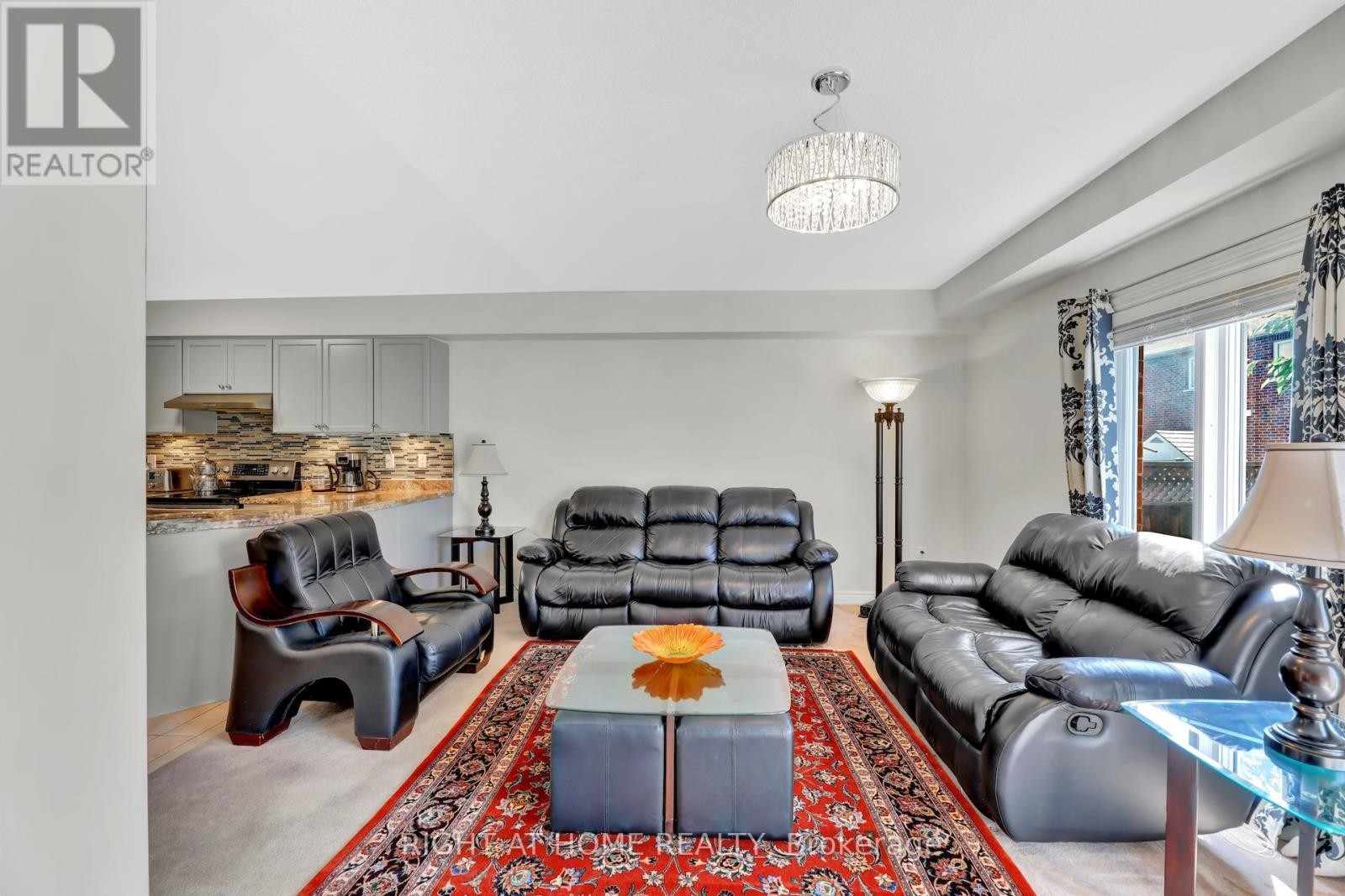 












62 MARTINI DRIVE

,
Richmond Hill (Rouge Woods),




Ontario
L4S2T7

