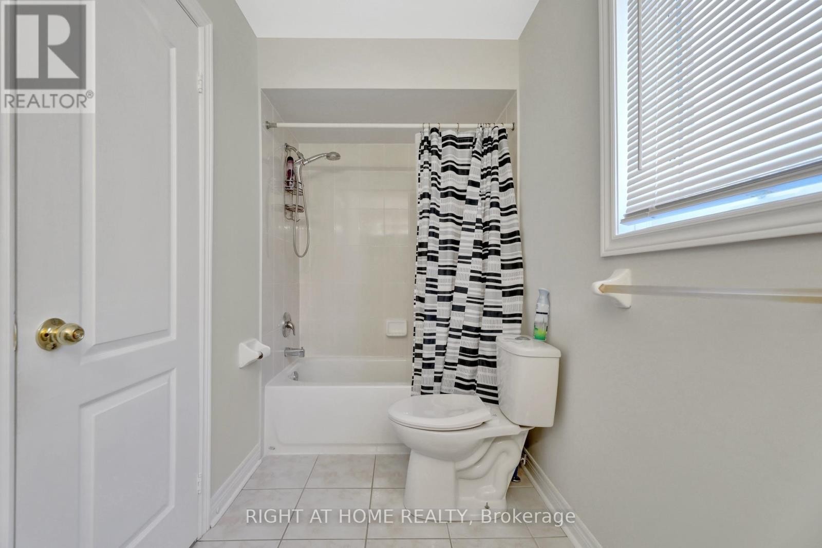 












62 MARTINI DRIVE

,
Richmond Hill (Rouge Woods),




Ontario
L4S2T7

