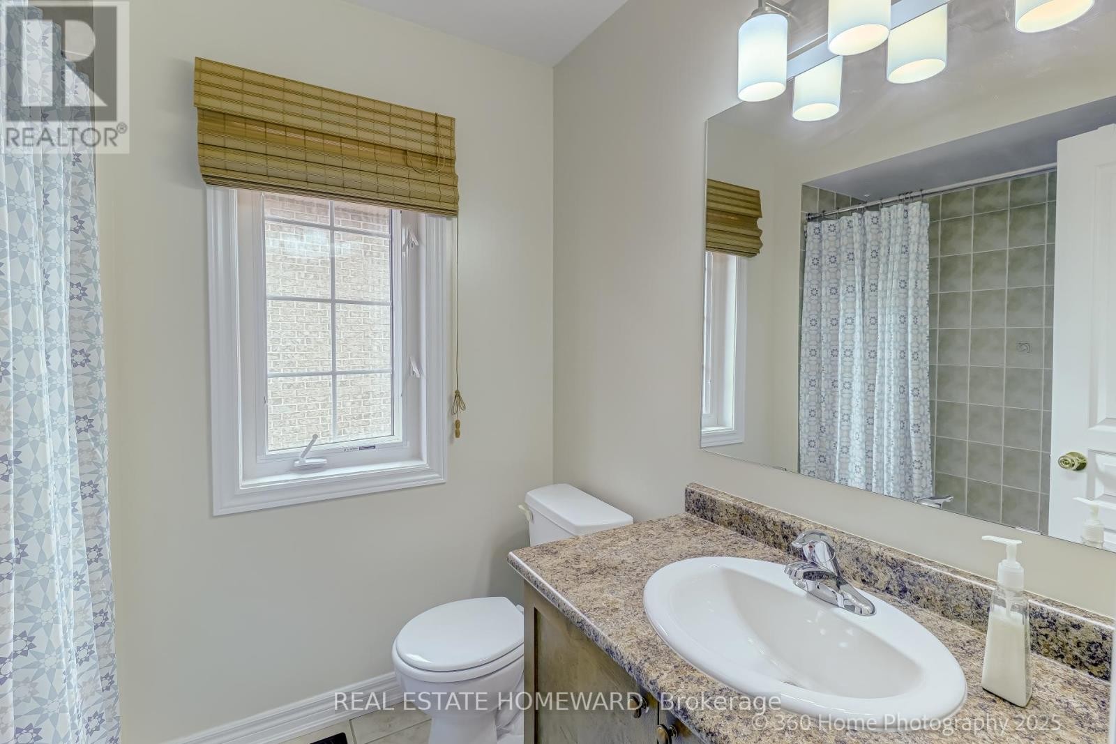 












9 TARMACK DRIVE

,
Richmond Hill (Jefferson),




Ontario
L4E0E6

