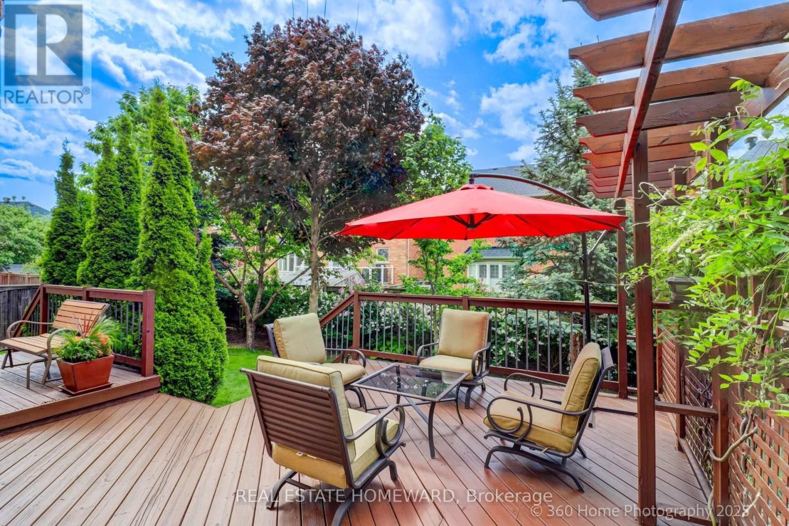 












9 TARMACK DRIVE

,
Richmond Hill (Jefferson),




Ontario
L4E0E6

