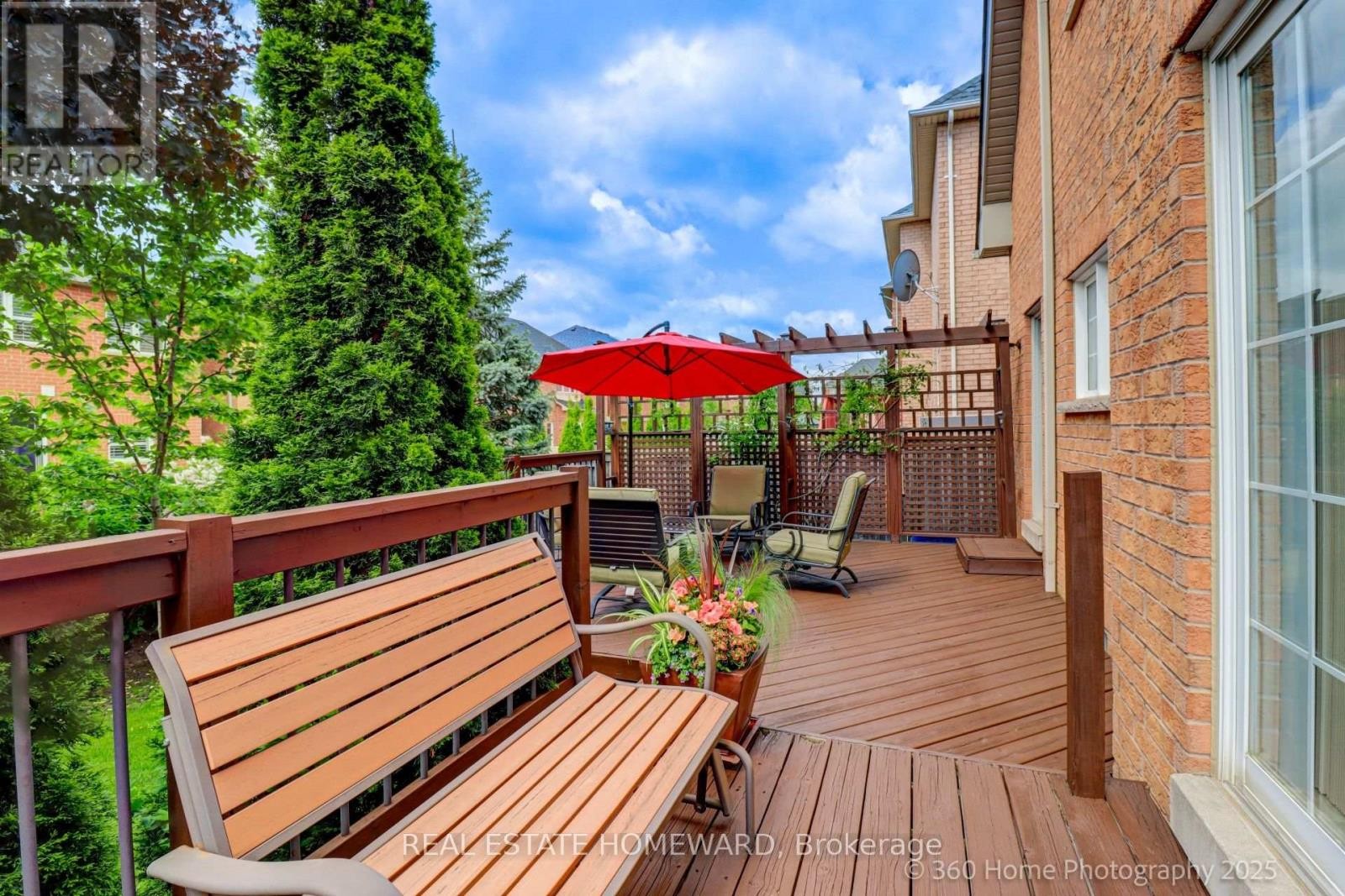 












9 TARMACK DRIVE

,
Richmond Hill (Jefferson),




Ontario
L4E0E6

