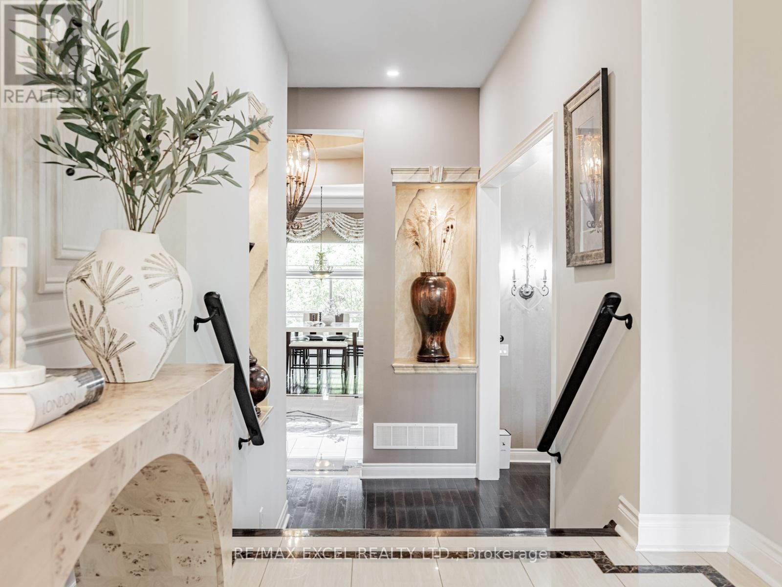 












146 UPPER POST ROAD W

,
Vaughan (Patterson),




Ontario
L6A4J9

