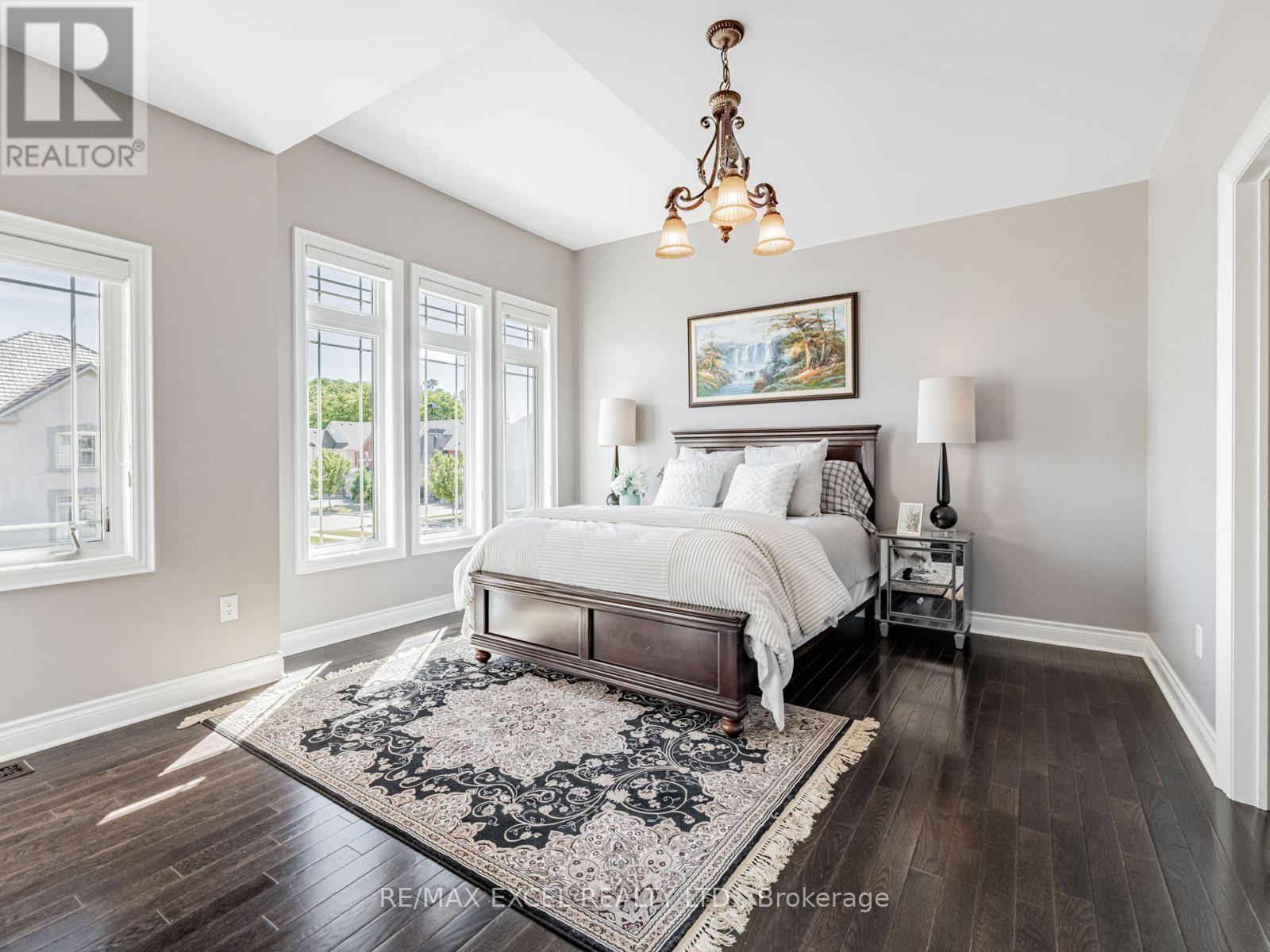 












146 UPPER POST ROAD W

,
Vaughan (Patterson),




Ontario
L6A4J9

