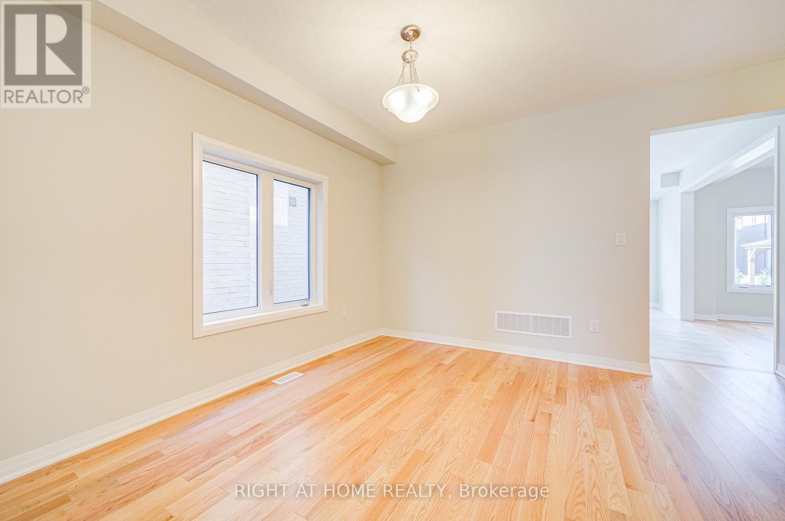 












1296 BRODERICK STREET

,
Innisfil,




Ontario
L9S0P6

