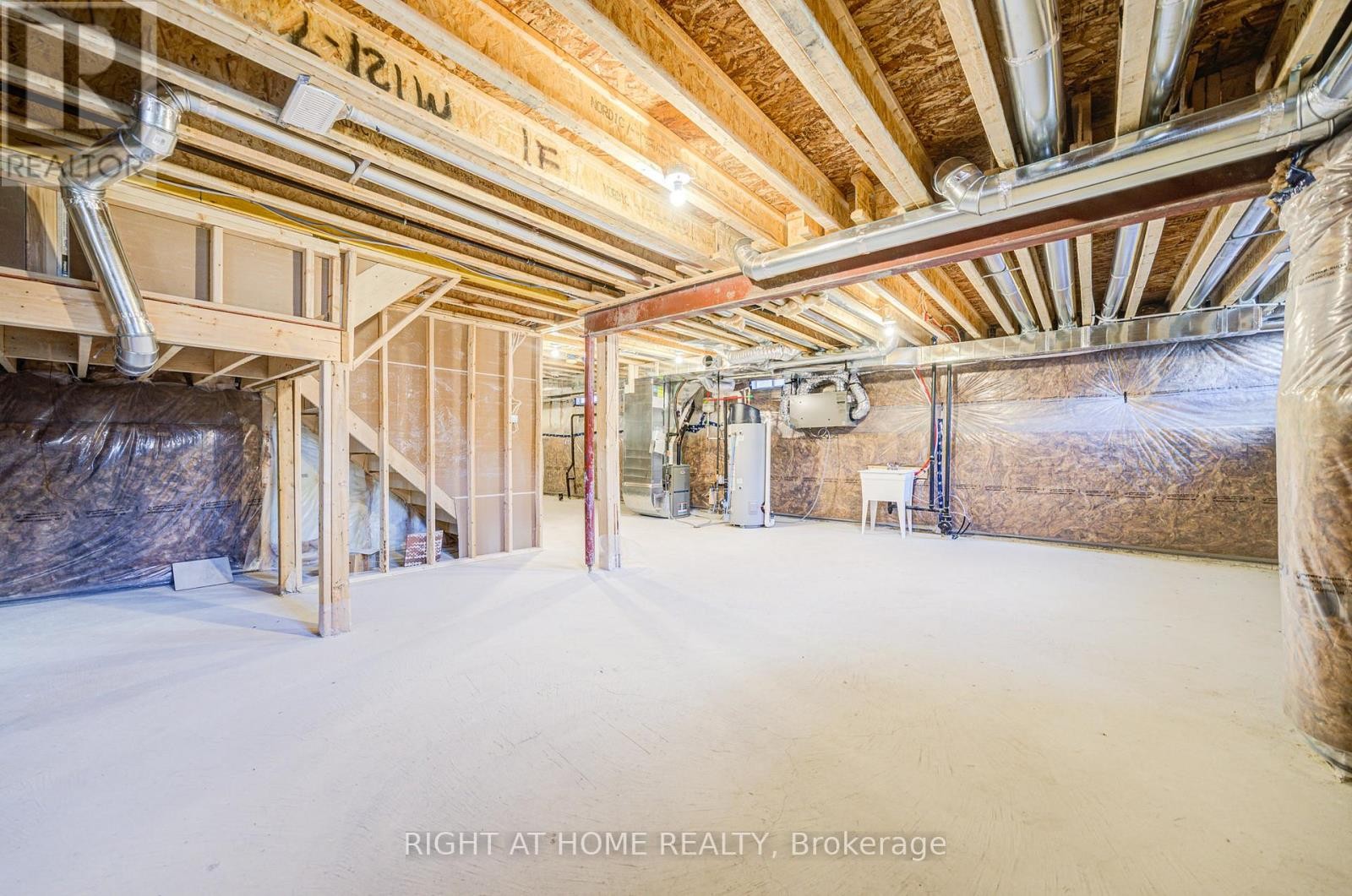 












1296 BRODERICK STREET

,
Innisfil,




Ontario
L9S0P6


