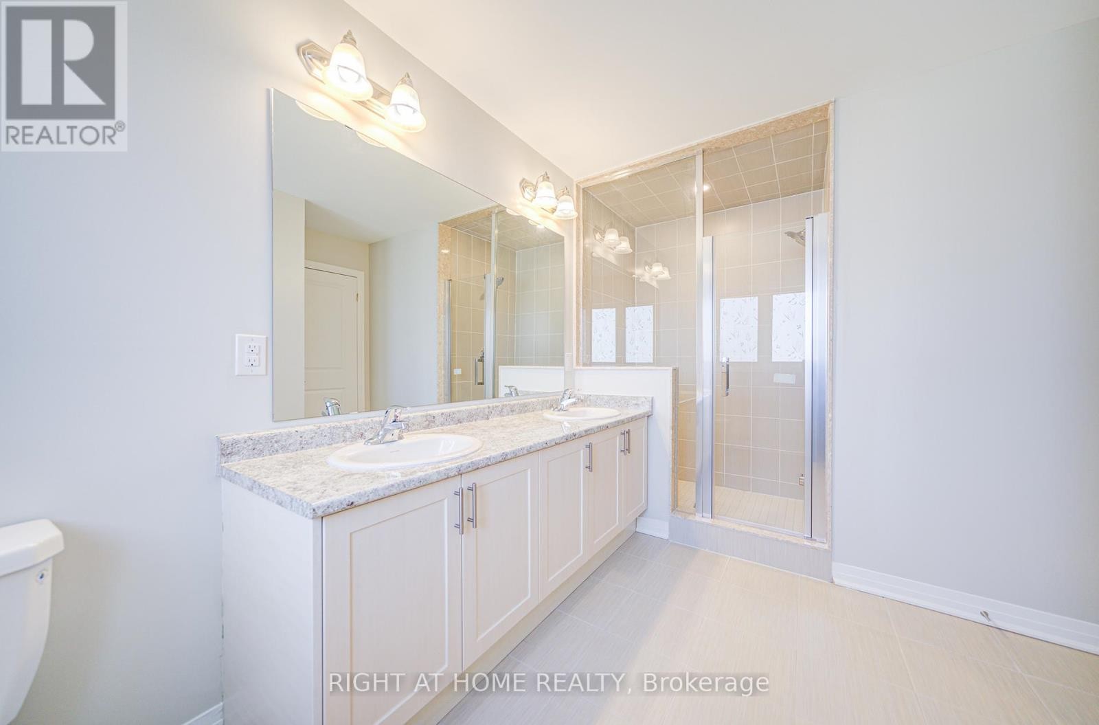 












1296 BRODERICK STREET

,
Innisfil,




Ontario
L9S0P6

