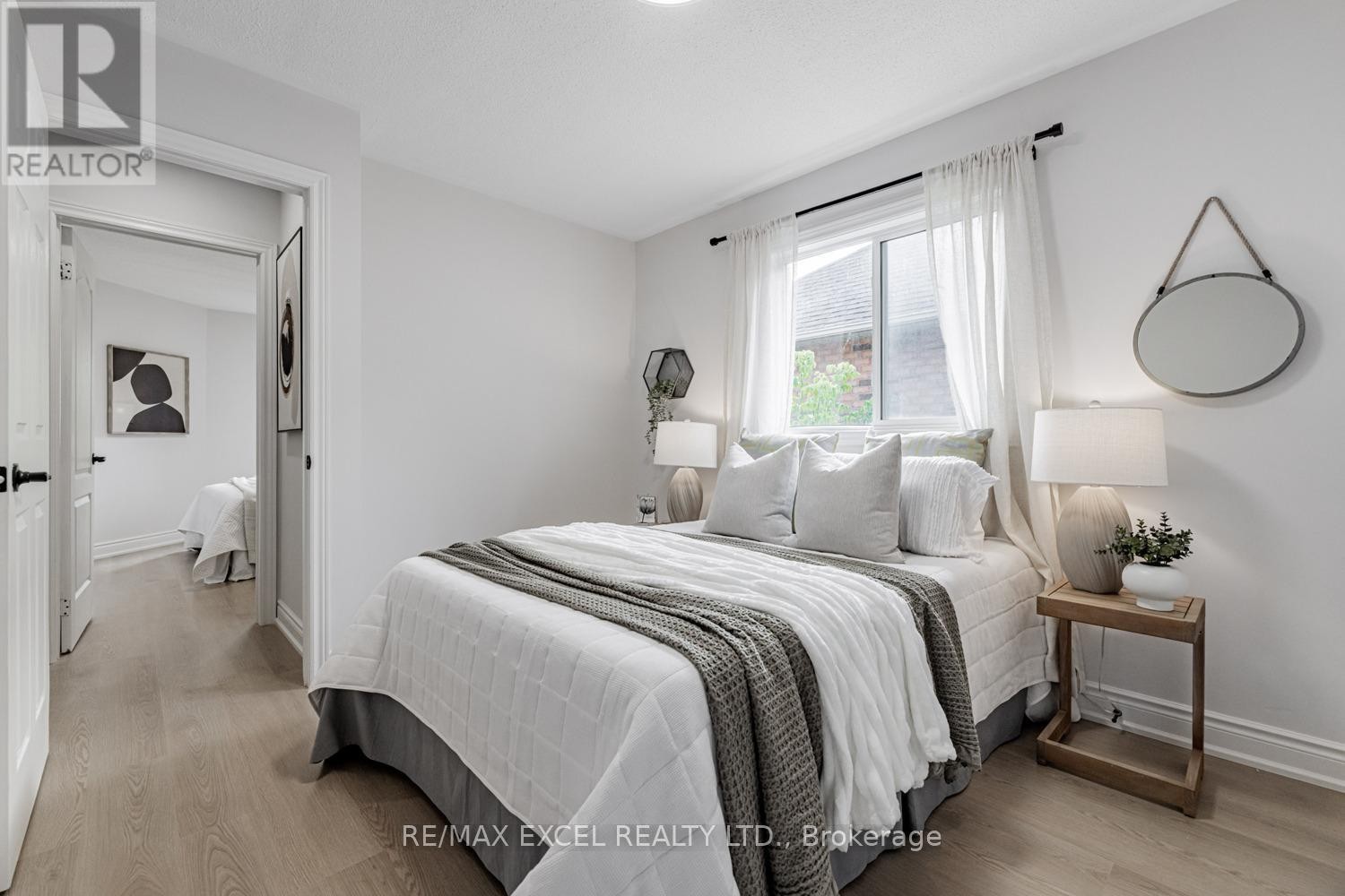 












112 OCTOBER LANE

,
Aurora (Aurora Grove),




Ontario
L4G6Z8

