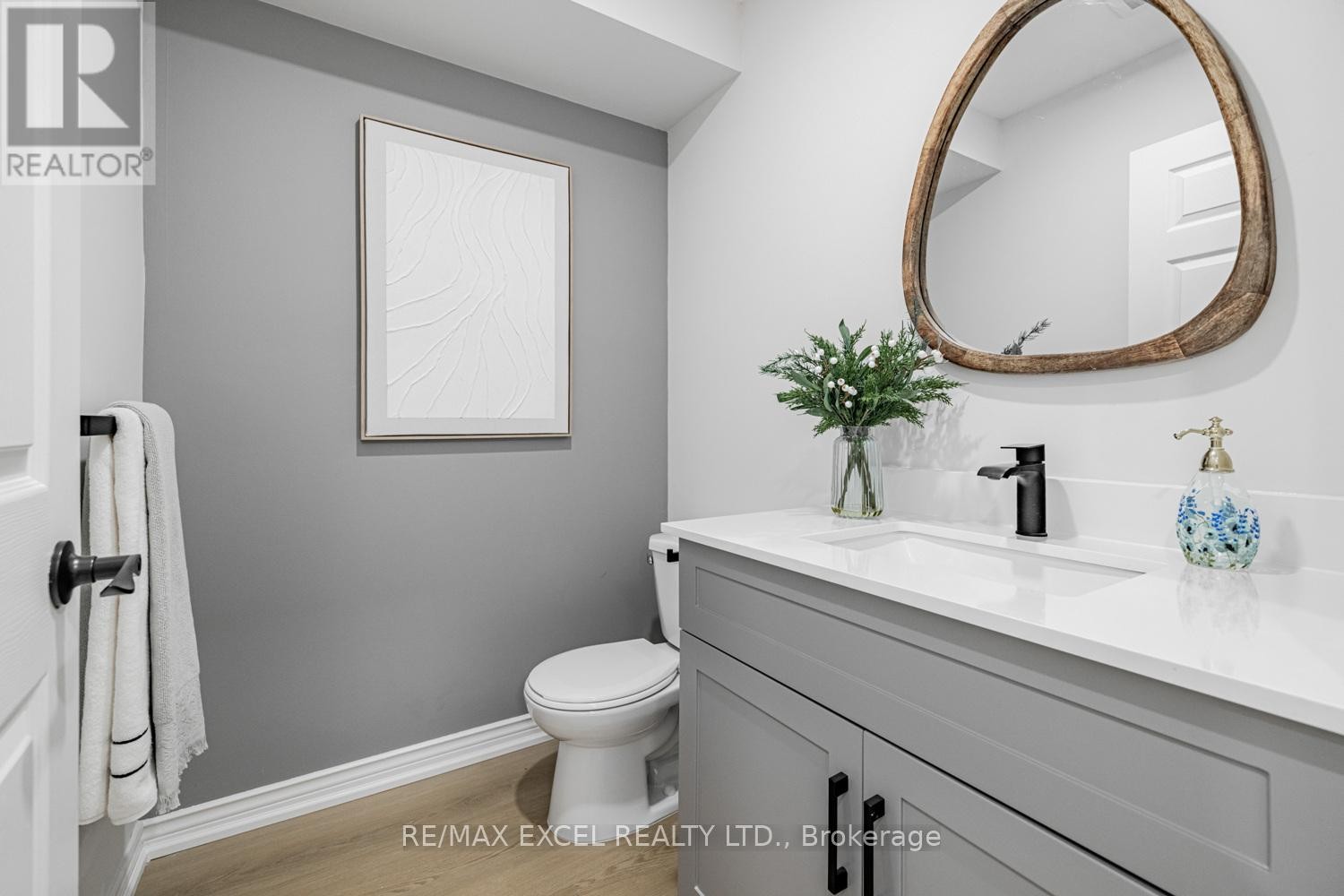 












112 OCTOBER LANE

,
Aurora (Aurora Grove),




Ontario
L4G6Z8

