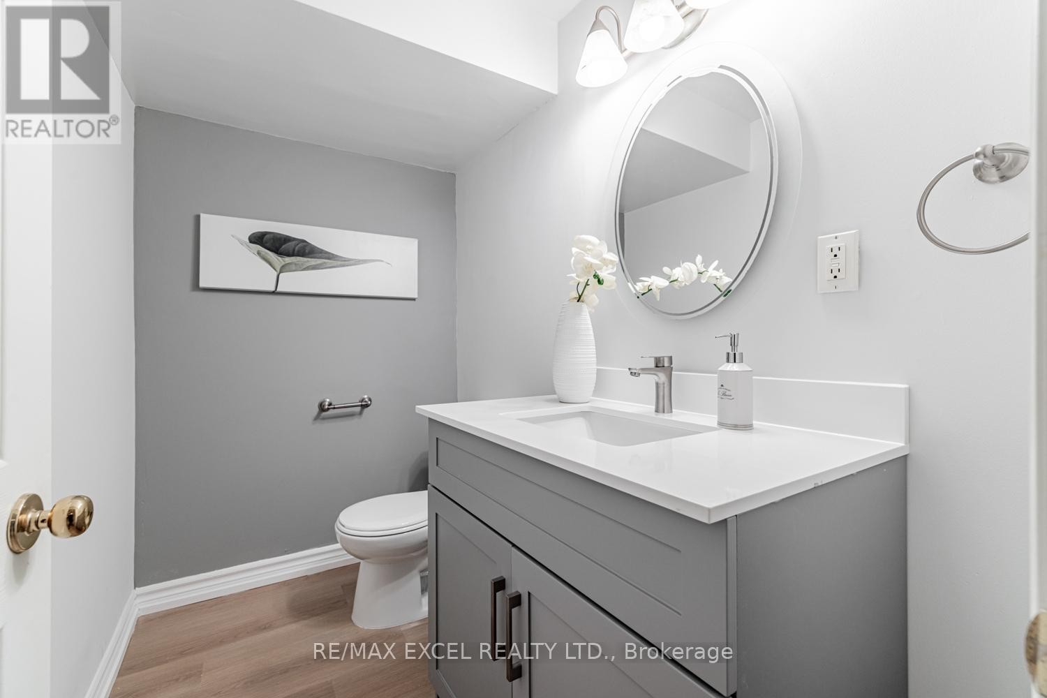 












112 OCTOBER LANE

,
Aurora (Aurora Grove),




Ontario
L4G6Z8

