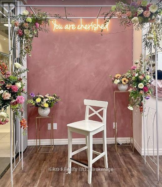 












90 - 7181 YONGE STREET

,
Markham (Grandview),




Ontario
L3T0C7

