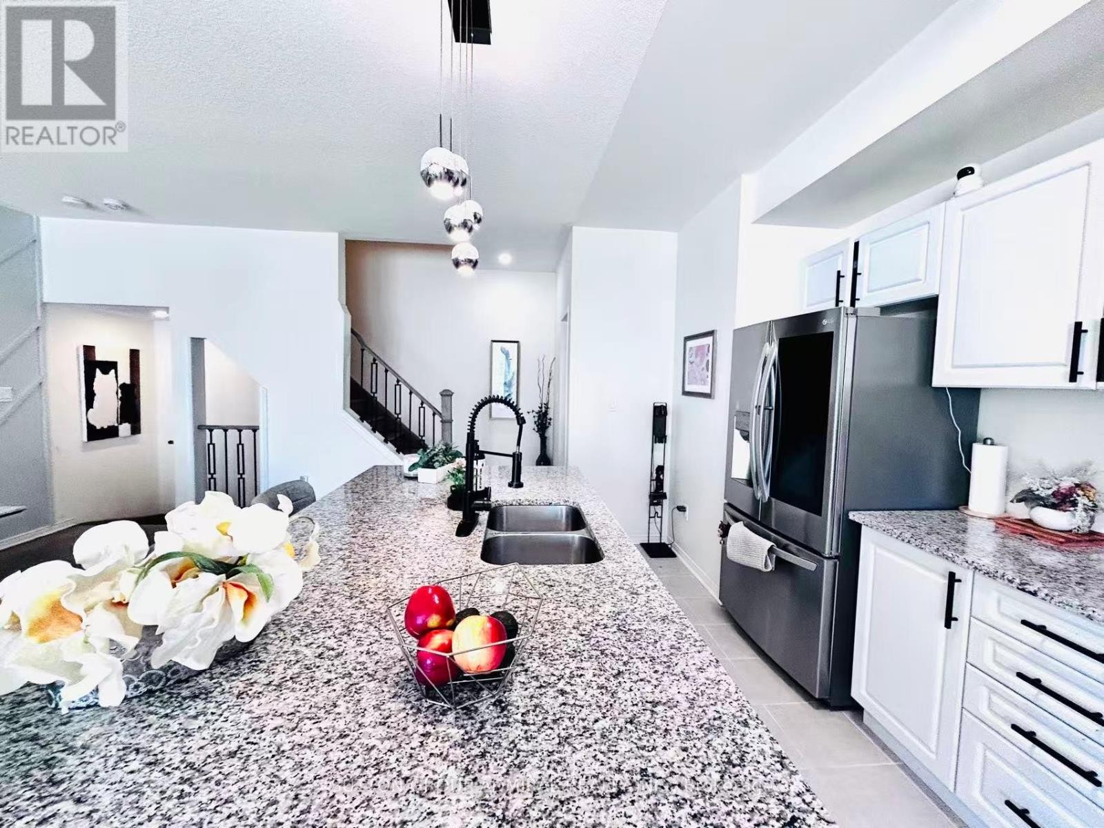 












14 MCGRATH AVENUE

,
Richmond Hill,




Ontario
L4S0K5

