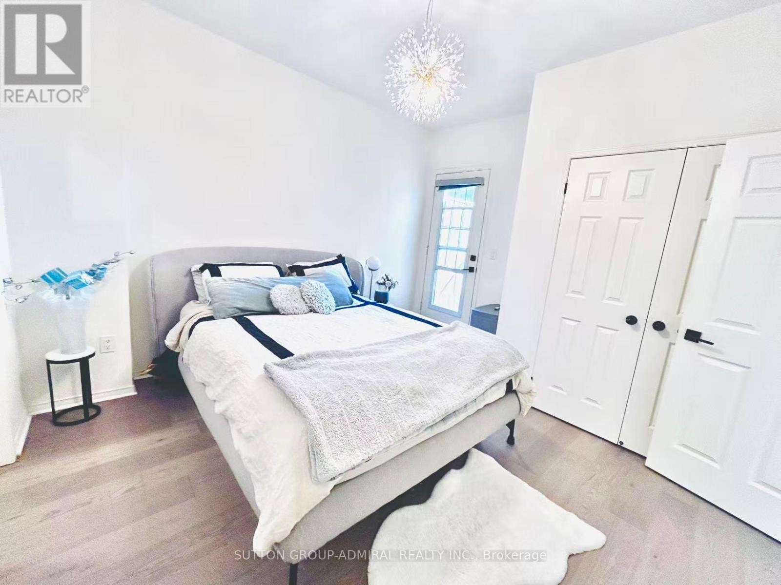 












14 MCGRATH AVENUE

,
Richmond Hill,




Ontario
L4S0K5

