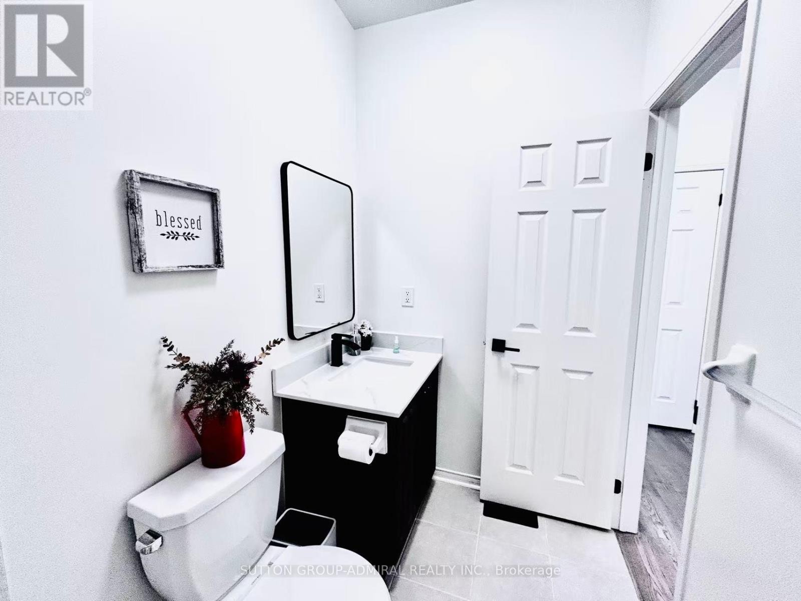 












14 MCGRATH AVENUE

,
Richmond Hill,




Ontario
L4S0K5

