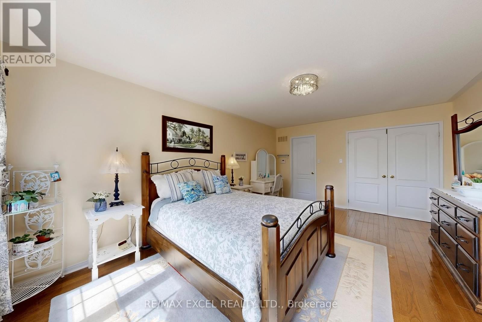 












44 BLACK CREEK DRIVE

,
Markham (Cornell),




Ontario
L6B1K1

