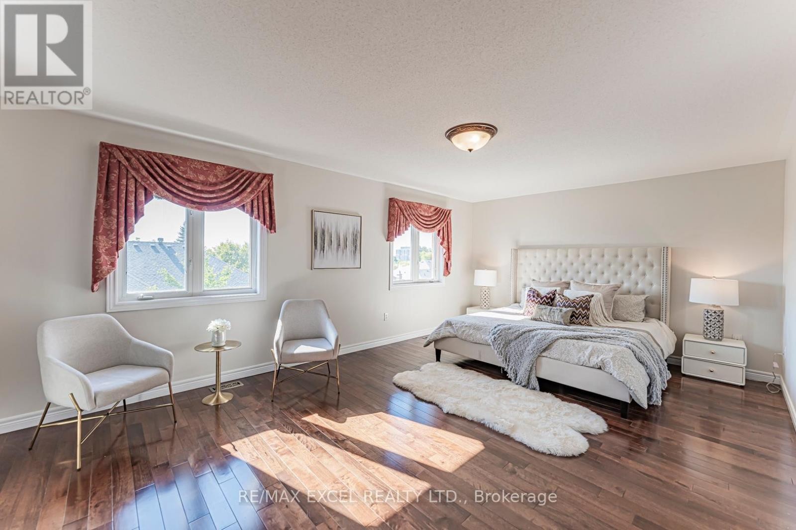 












65 FALLING RIVER DRIVE

,
Richmond Hill (Devonsleigh),




Ontario
L4S2R3

