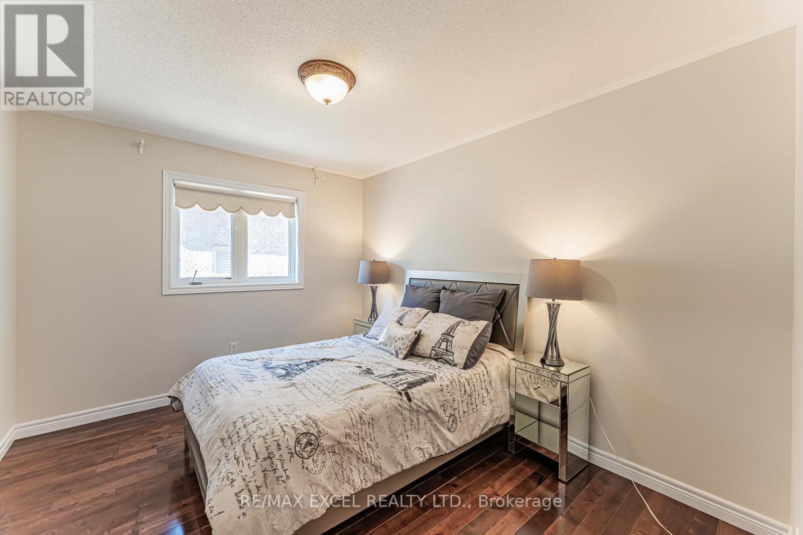 












65 FALLING RIVER DRIVE

,
Richmond Hill (Devonsleigh),




Ontario
L4S2R3

