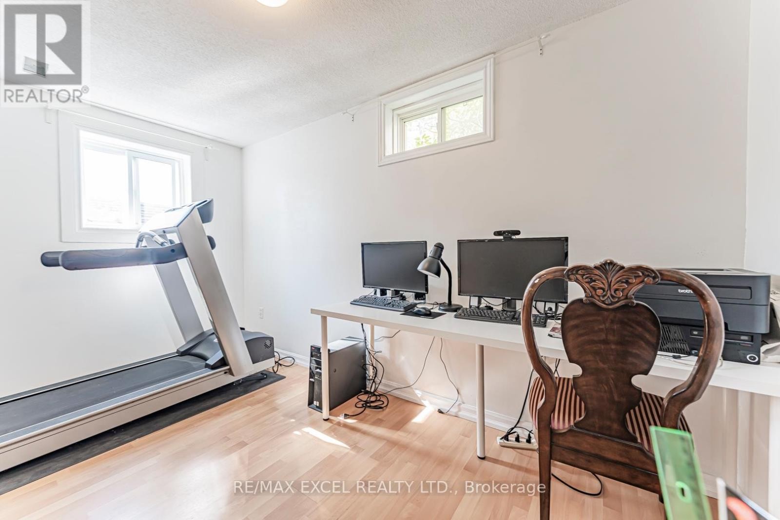 












65 FALLING RIVER DRIVE

,
Richmond Hill (Devonsleigh),




Ontario
L4S2R3

