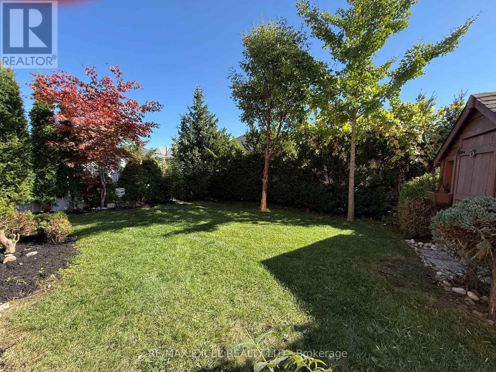 












65 FALLING RIVER DRIVE

,
Richmond Hill (Devonsleigh),




Ontario
L4S2R3

