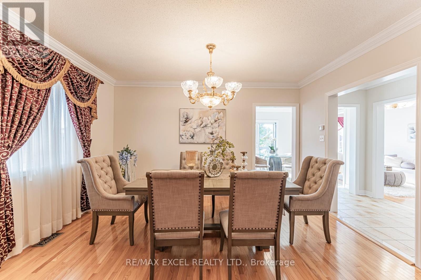












65 FALLING RIVER DRIVE

,
Richmond Hill (Devonsleigh),




Ontario
L4S2R3

