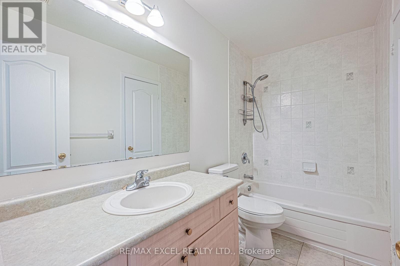 












37 BAINTREE STREET

,
Markham (Wismer),




Ontario
L6E1G5

