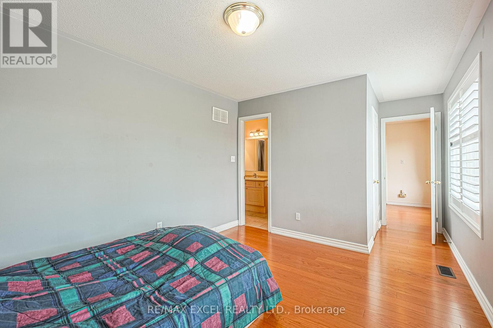 












37 BAINTREE STREET

,
Markham (Wismer),




Ontario
L6E1G5

