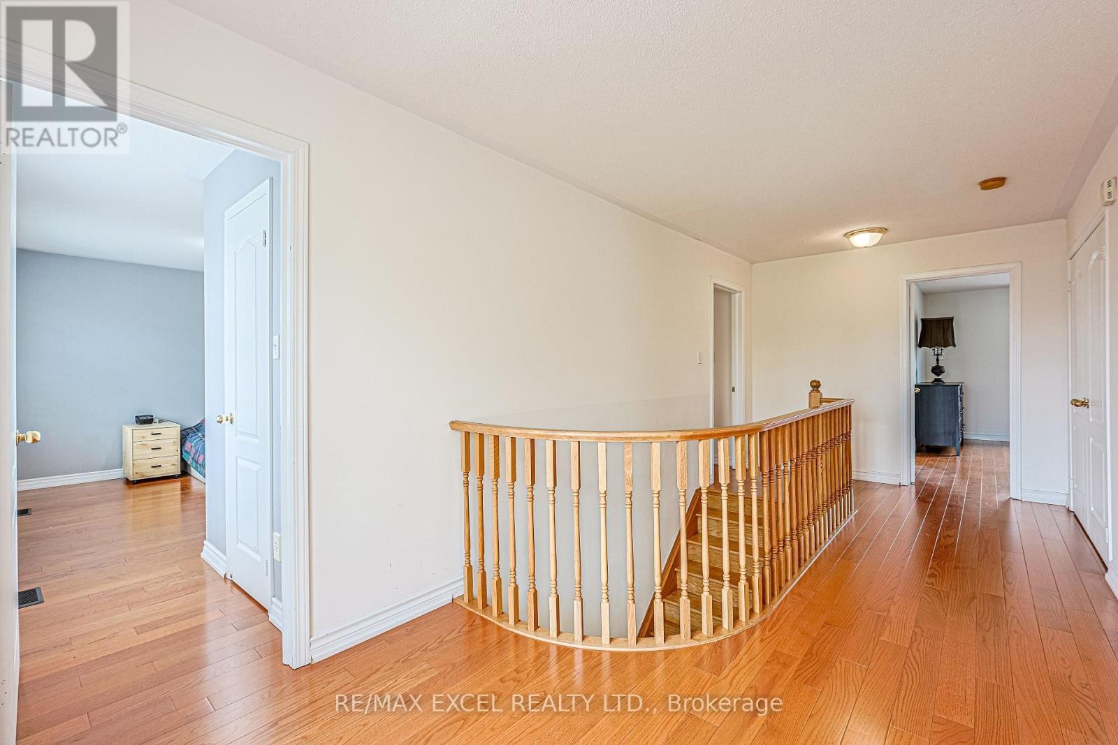 












37 BAINTREE STREET

,
Markham (Wismer),




Ontario
L6E1G5

