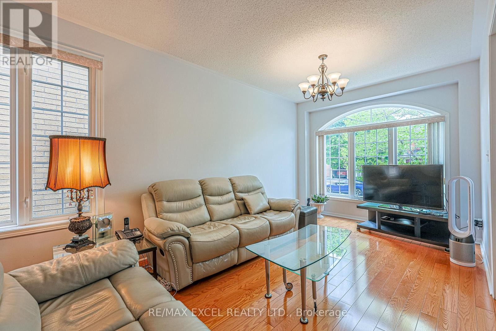 












37 BAINTREE STREET

,
Markham (Wismer),




Ontario
L6E1G5

