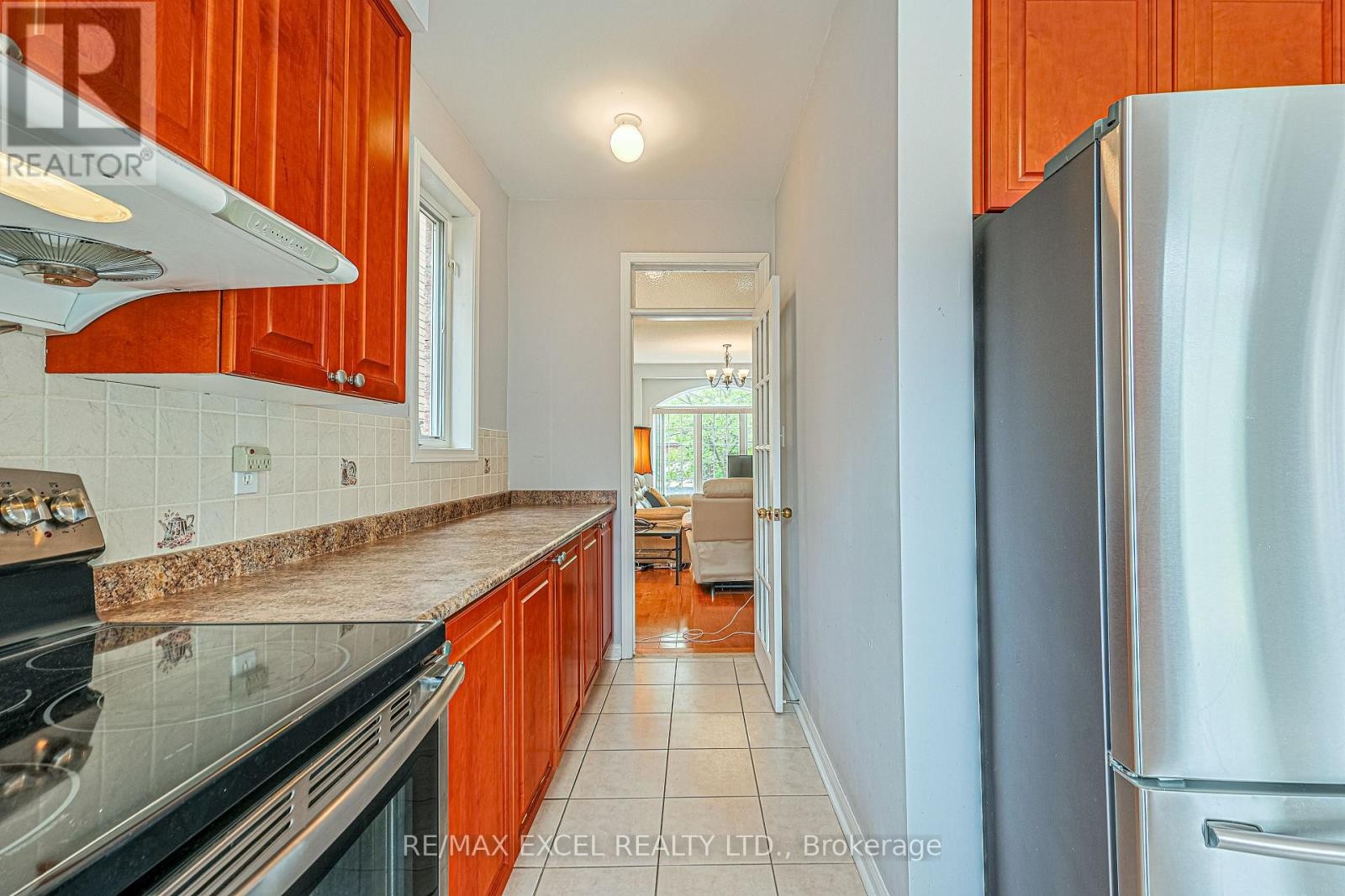 












37 BAINTREE STREET

,
Markham (Wismer),




Ontario
L6E1G5

