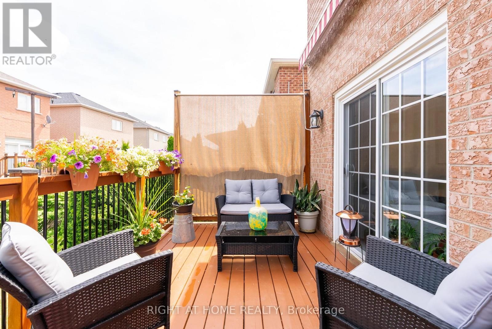 












259 TALL GRASS TRAIL

,
Vaughan (East Woodbridge),




Ontario
L4L3P7

