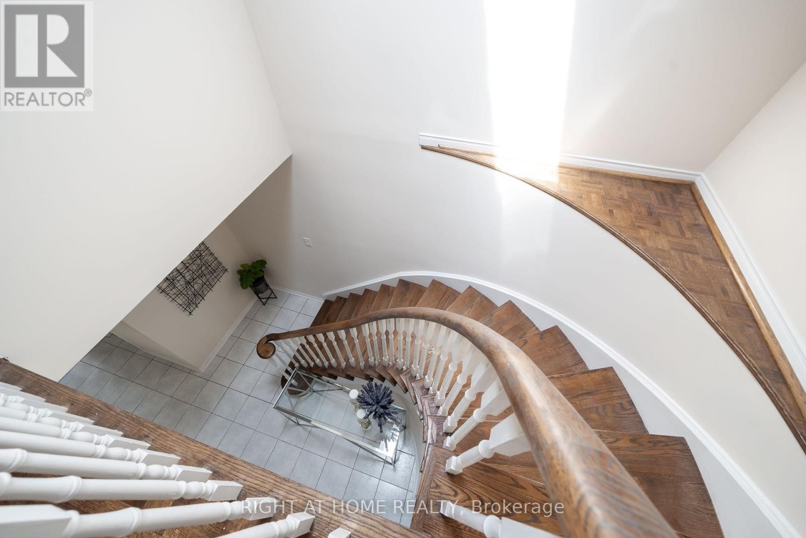 












259 TALL GRASS TRAIL

,
Vaughan (East Woodbridge),




Ontario
L4L3P7

