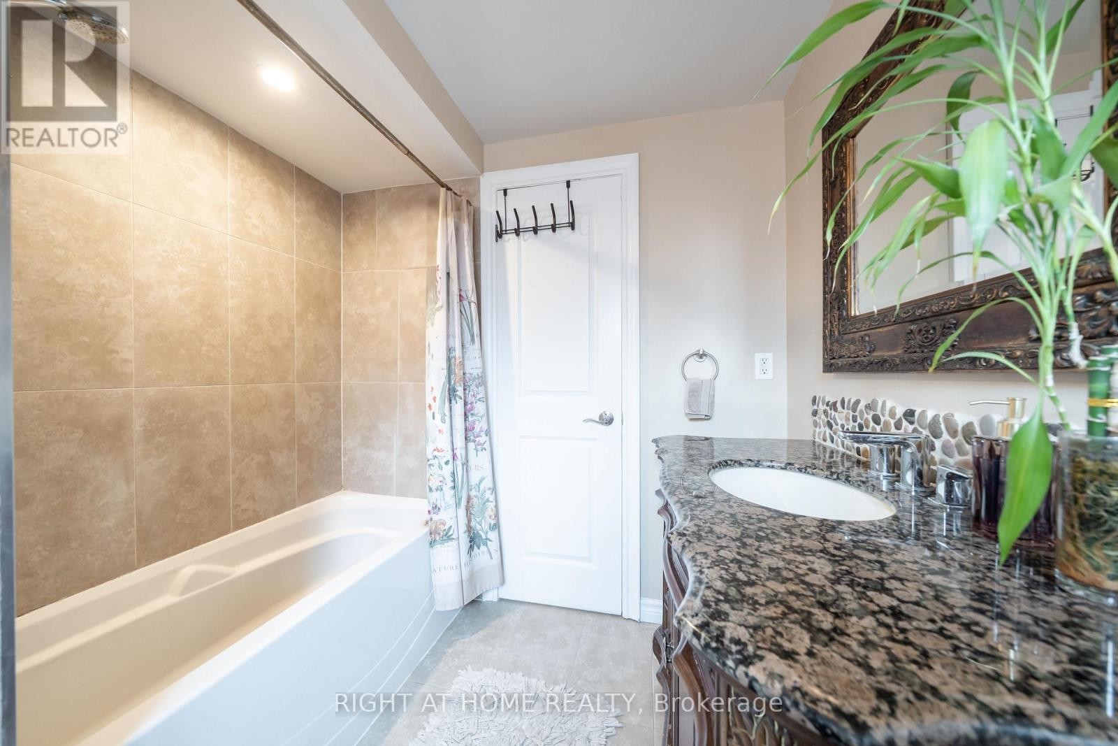 












259 TALL GRASS TRAIL

,
Vaughan (East Woodbridge),




Ontario
L4L3P7

