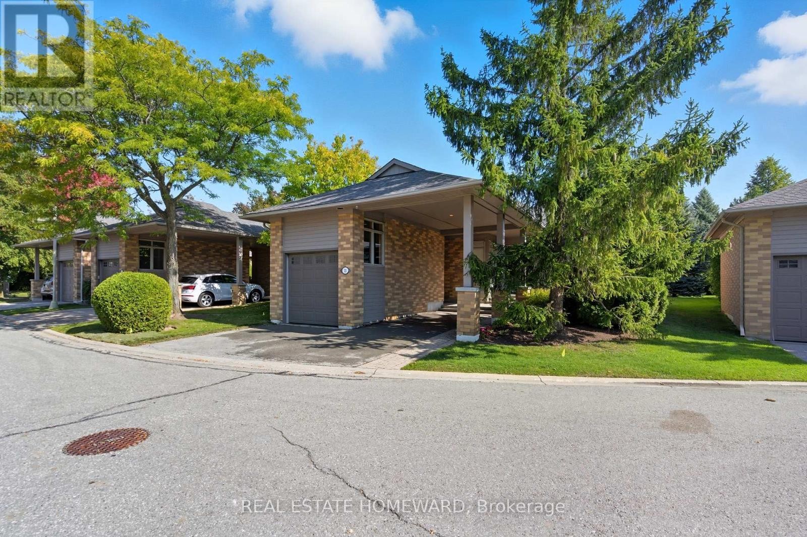 












11 LOON HARBOUR WAY

,
Markham (Greensborough),




Ontario
L6E1B4


