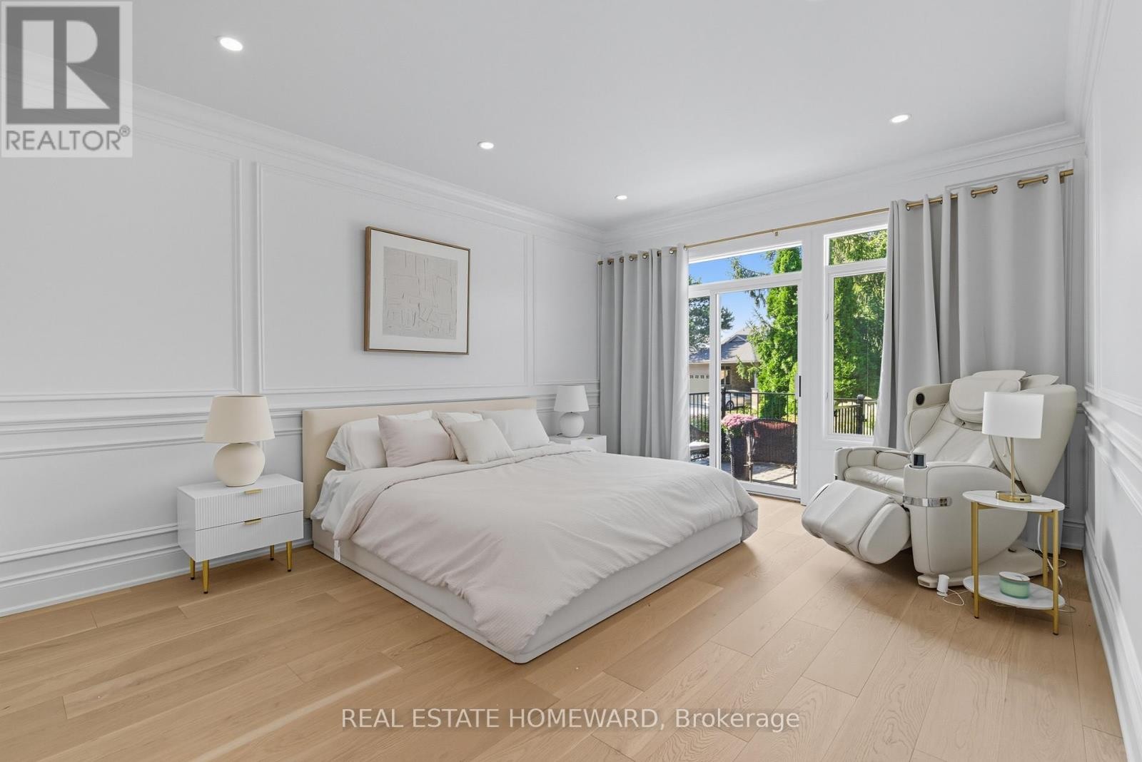 












11 LOON HARBOUR WAY

,
Markham (Greensborough),




Ontario
L6E1B4

