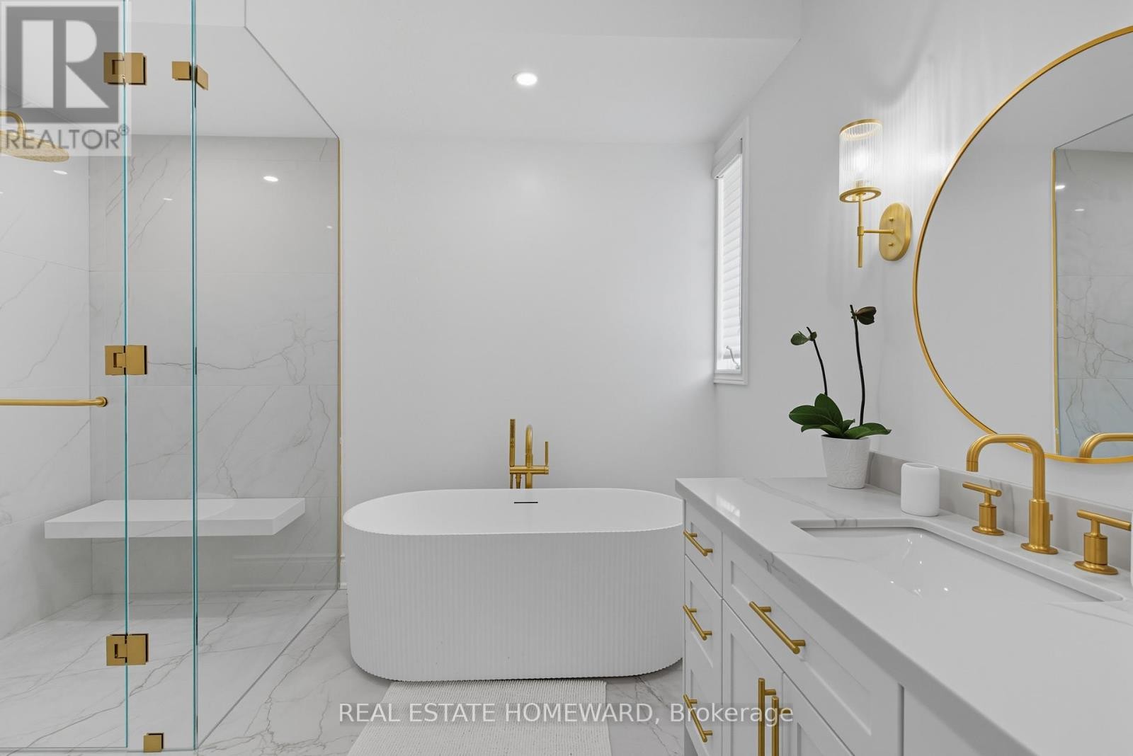 












11 LOON HARBOUR WAY

,
Markham (Greensborough),




Ontario
L6E1B4

