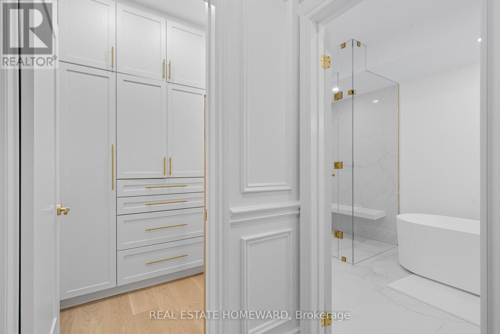 












11 LOON HARBOUR WAY

,
Markham (Greensborough),




Ontario
L6E1B4

