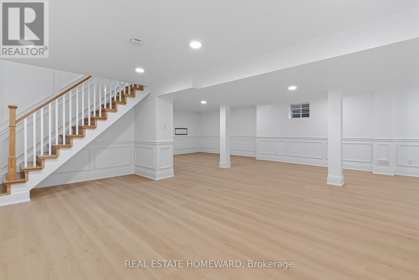 












11 LOON HARBOUR WAY

,
Markham (Greensborough),




Ontario
L6E1B4

