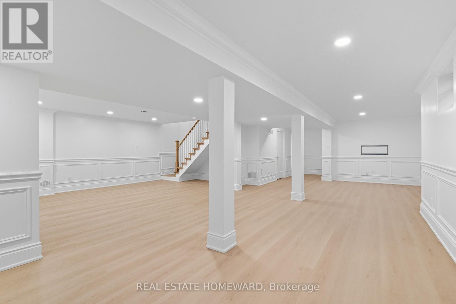 












11 LOON HARBOUR WAY

,
Markham (Greensborough),




Ontario
L6E1B4

