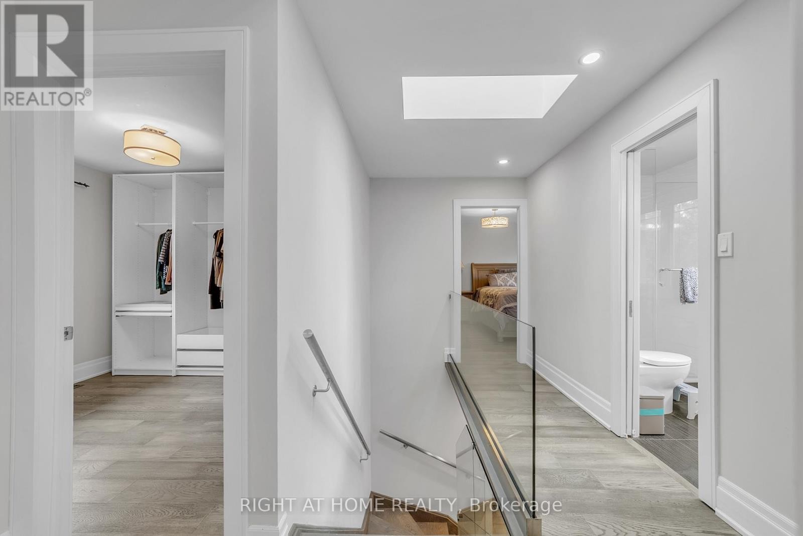 












234 HEMLOCK DRIVE

,
Whitchurch-Stouffville (Stouffville),




Ontario
L4A5A5

